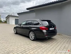 Brązowy Używany 2017 BMW 318 Luxury Line Kombi | 52 900 zł (Uczciwa cena)