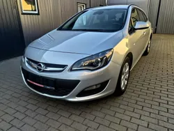 Srebrny (metalik) Używany 2014 Opel Astra Kombi | 30 900 zł (Dobra cena)