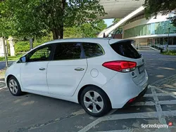Biały Używany 2013 Kia Carens Minivan | 30 500 zł (Uczciwa cena)