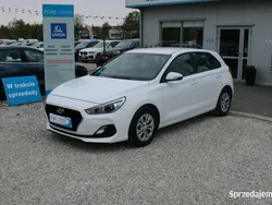 Biały Używany 2020 Hyundai i30 Classic Hatchback | 46 900 zł (Uczciwa cena)