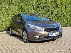 Beżowy Używany 2014 Kia Ceed 2 Kombi | 18 400 zł (Super Cena)