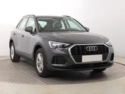 Szary Używany 2022 Audi Q3 SUV | 119 999 zł (Uczciwa cena)