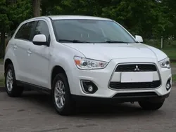 Biały Używany 2015 Mitsubishi ASX SUV | 43 999 zł (Uczciwa cena)