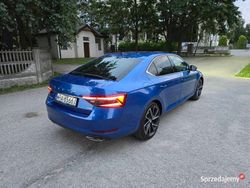 Niebieski Używany 2022 Skoda Superb Hatchback | 149 000 zł
