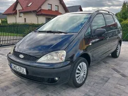 Czarny Używany 2002 Ford Galaxy Minivan | 6800 zł