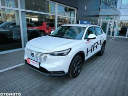Radiant red m. Używany 2023 Honda HR-V SUV | 114 900 zł (Dobra cena)