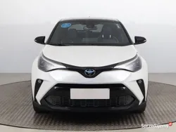 Biały Używany 2022 Toyota C-HR SUV | 117 999 zł (Uczciwa cena)