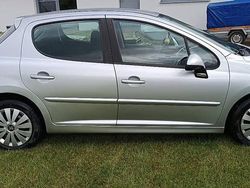 Używany 2008 Peugeot 207 Hatchback | 7000 zł (Dobra cena)