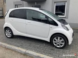 Używany 2011 Citroën C-zero Hatchback | 27 000 zł