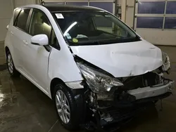 Biały Używany 2014 Toyota Verso-S Minivan | 6800 zł