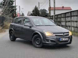 Szary (metalik) Używany 2010 Opel Astra Hatchback | 6500 zł (Super Cena)