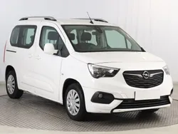 Biały Używany 2019 Opel Combo Minivan | 53 999 zł