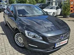 Szary (metalik) Używany 2017 Volvo S60 Sedan/Limuzyna | 46 900 zł (Uczciwa cena)