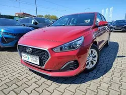 Czerwony Używany 2019 Hyundai i30 Classic Hatchback | 39 900 zł (Dobra cena)