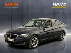 Niebieski Używany 2019 BMW 330 Sport Line Hatchback | 89 900 zł