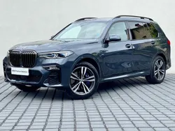 Szary arktyczny z brylantowym połyskiem metalizowany Używany 2022 BMW X7 Shadowline SUV | 339 900 zł (Dobra cena)