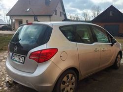 Srebrny Używany 2010 Opel Meriva Minivan | 18 000 zł (Uczciwa cena)