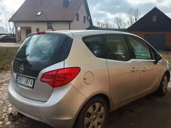 Srebrny Używany 2010 Opel Meriva Minivan | 18 000 zł (Uczciwa cena)