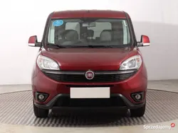 Bordowy Używany 2016 Fiat Doblò Minivan | 44 999 zł (Uczciwa cena)
