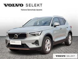 Szary Używany 2024 Volvo XC40 SUV | 155 000 zł (Uczciwa cena)