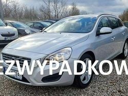 Srebrny Używany 2011 Volvo V60 Kombi | 24 900 zł (Uczciwa cena)