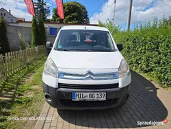 Biały Używany 2011 Citroën Berlingo Minivan | 10 999 zł (Super Cena)