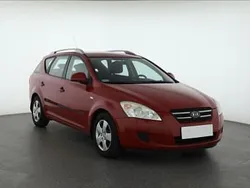 Czerwony Używany 2007 Kia Ceed Kombi | 9999 zł (Uczciwa cena)