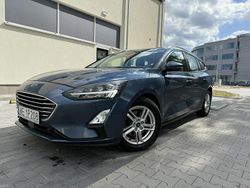 Niebieski jasny (metalik) Używany 2020 Ford Focus Kombi | 39 990 zł (Uczciwa cena)