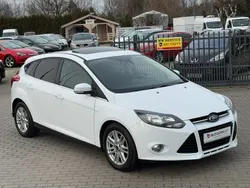 Biały (metalik) Używany 2013 Ford Focus Hatchback | 22 900 zł (Dobra cena)