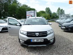 Srebrny (metalik) Używany 2015 Dacia Sandero Stepway Hatchback | 24 700 zł (Uczciwa cena)