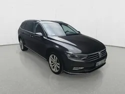 Grafitowy Używany 2019 VW Passat Kombi | 75 200 zł (Dobra cena)