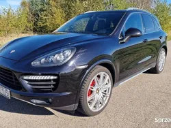 Czarny Używany 2013 Porsche Cayenne Turbo SUV | 129 000 zł