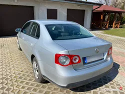 Srebrny Używany 2006 VW Jetta Comfortline Sedan/Limuzyna | 16 000 zł