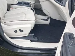 Czarny Używany 2020 Chrysler Pacifica Limited SUV | 36 000 zł