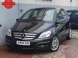 Czarny Używany 2010 Mercedes B200 Minivan | 22 400 zł (Uczciwa cena)