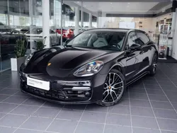 Jet black metallic Używany 2023 Porsche Panamera 4 Sport Turismo Sedan/Limuzyna | 544 900 zł