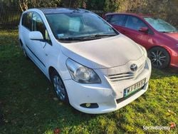 Biały Używany 2012 Toyota Verso Minivan | 31 900 zł (Dość drogi)