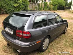 Grafitowy Używany 2001 Volvo V40 Kombi | 1900 zł