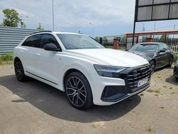 Biały Używany 2023 Audi Q8 Ambiente SUV | 279 460 zł