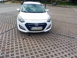 Biały Używany 2015 Hyundai i30 Sedan/Limuzyna | 23 900 zł (Uczciwa cena)