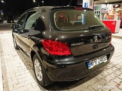 Czarny Używany 2007 Peugeot 307 Hatchback | 10 800 zł (Dość drogi)