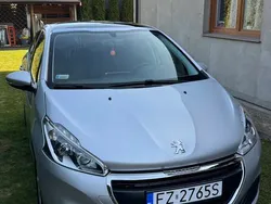 Srebrny Używany 2016 Peugeot 208 Hatchback | 23 999 zł (Dobra cena)
