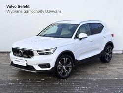 Biały Używany 2022 Volvo XC40 SUV | 144 900 zł (Uczciwa cena)