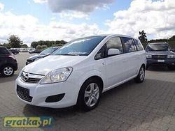 Biały Używany 2010 Opel Zafira Minivan | 23 900 zł (Drogi)