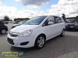Biały Używany 2010 Opel Zafira Minivan | 23 900 zł (Drogi)