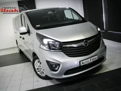 Srebrny Używany 2018 Opel Vivaro Van | 75 900 zł
