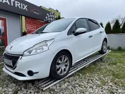 Biały Używany 2013 Peugeot 208 Access Hatchback | 19 000 zł (Uczciwa cena)