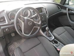 Srebrny Używany 2015 Opel Astra Kombi | 26 900 zł (Dość drogi)