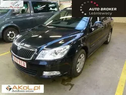 Czarny Używany 2010 Skoda Octavia Sedan/Limuzyna | 37 300 zł