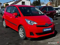 Czerwony Używany 2015 Toyota Verso-S Minivan | 35 990 zł